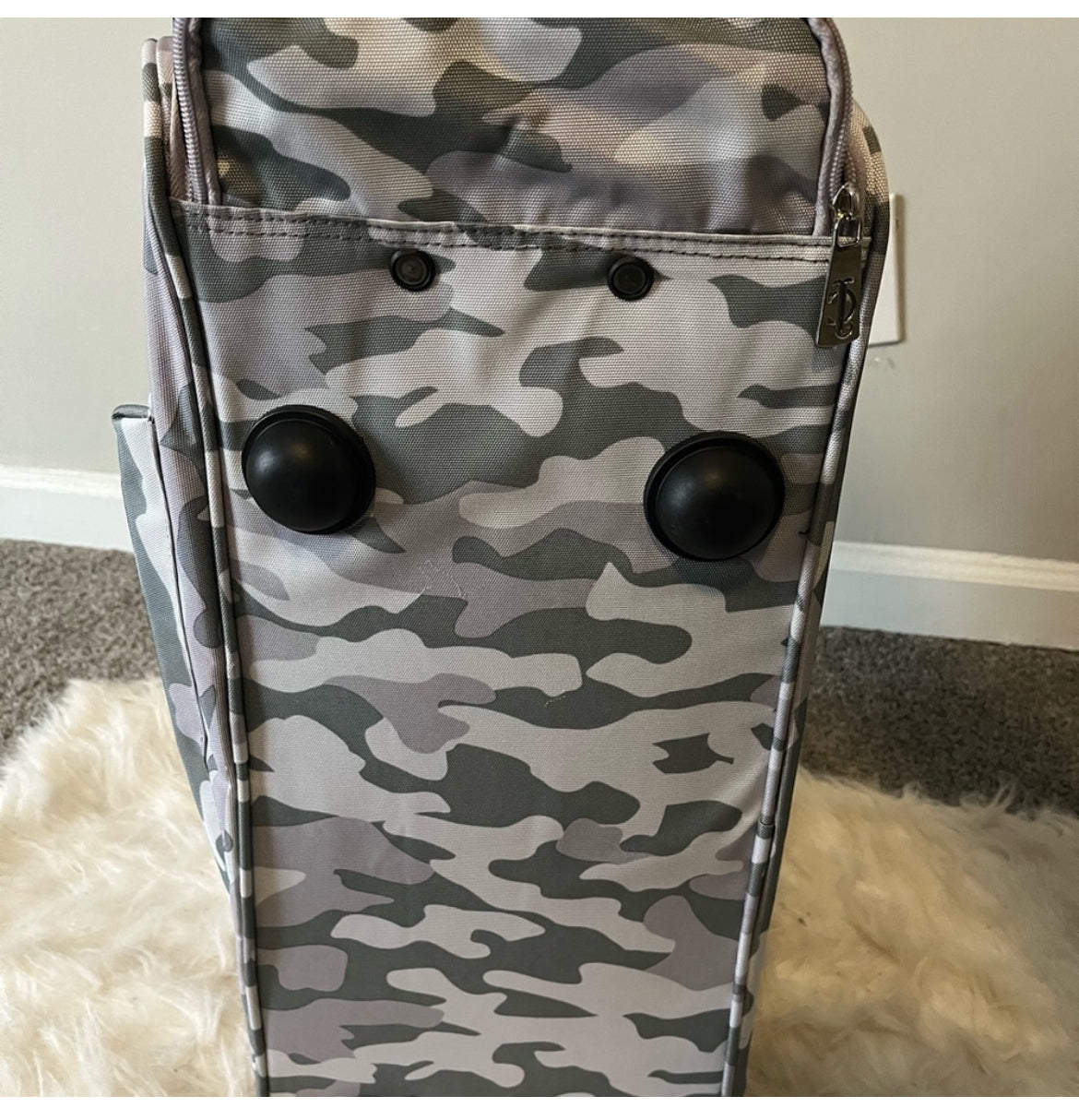 JUICY COUTURE TRAVEL BAG