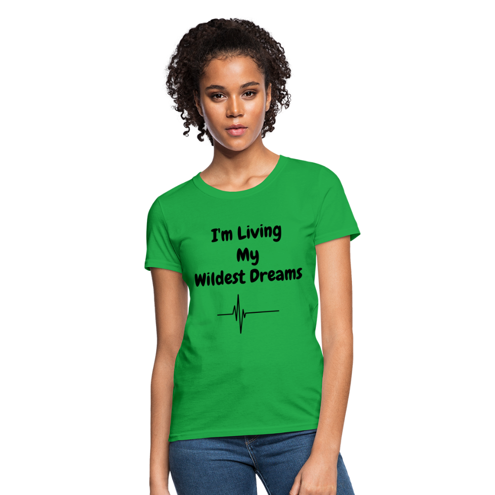 LIVING MY WILDEST DREAMS TSHIRT - bright green